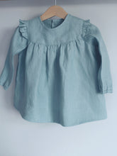 Load image into Gallery viewer, Korana linen long sleeves dress in sage green by Zekko Kids Clothes. Ruffles details on shoulders. Wooden buttons.