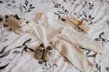 Load image into Gallery viewer, Long linen pants with suspenders