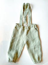 Load image into Gallery viewer, Long linen pants with suspenders
