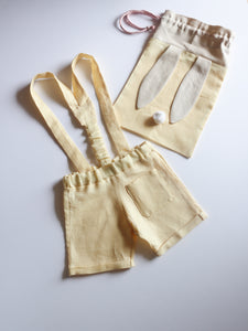 Short linen pants with suspenders