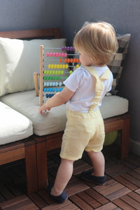 Short linen pants with suspenders