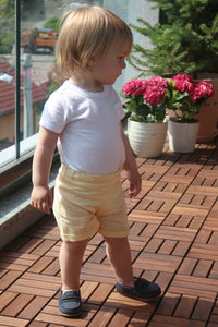 Short linen pants with suspenders