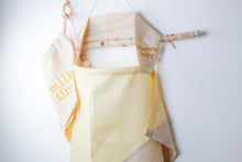Load image into Gallery viewer, Nursing cover